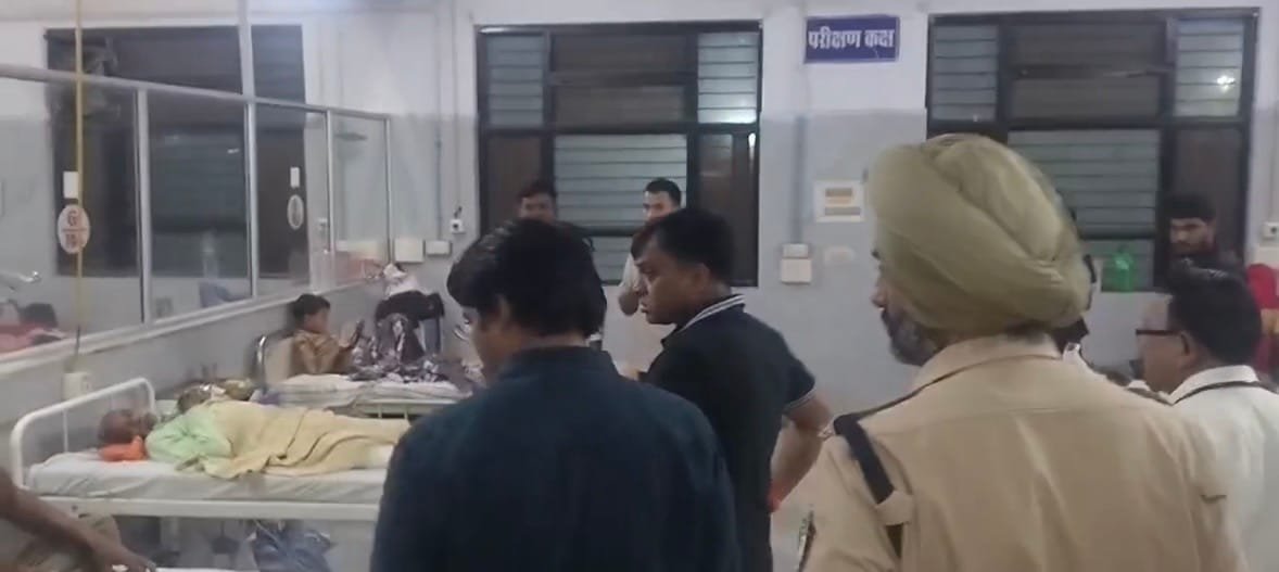 बदहाल स्वास्थ्य व्यवस्था और आदिवासी अत्याचार के विरोध में कांग्रेस का मशाल मार्च