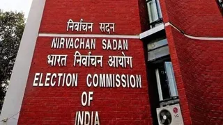 यूपी विधानसभा चुनाव पर बड़ा संकेत, कम चरणों में हो सकता है मतदान: चुनाव आयोग ने दिए संकेत