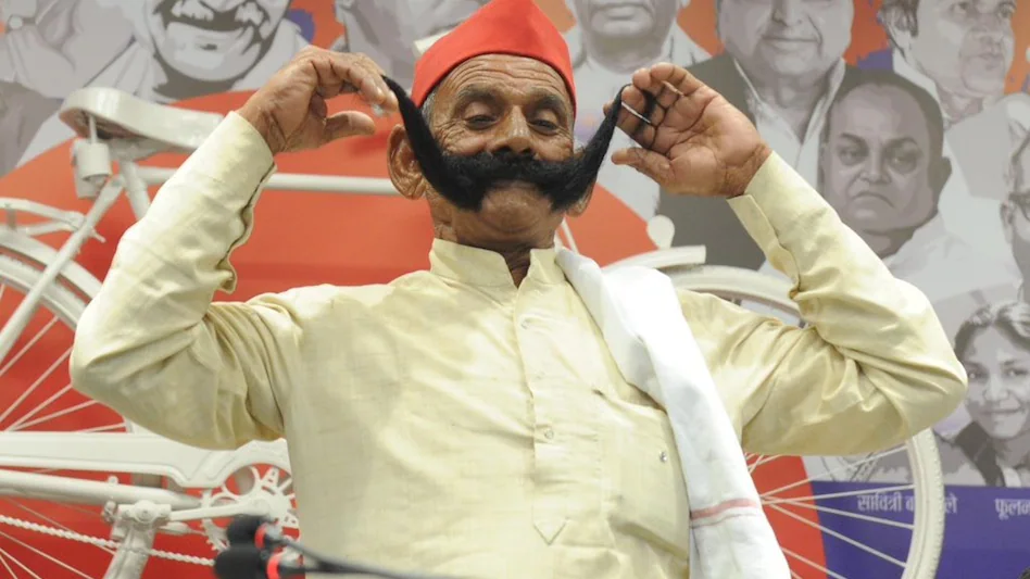 अखिलेश की मूंछ पर मचा सियासी संग्राम: BJP के निशाने पर सपा प्रमुख, अतीक-मुख्तार तक पहुंची बात
