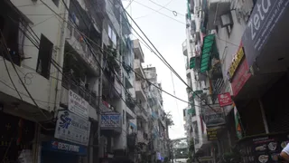 दिल्ली में अवैध PG का 20 हजार करोड़ का खेल: किराया मोटा, टैक्स जीरो, सुरक्षा नियम भी ताक पर