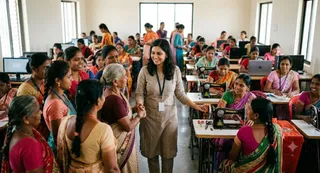 18 साल की कॉर्पोरेट नौकरी छोड़ी, अब 3000 महिलाओं को दिखाई कारोबार की राह