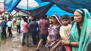 गणेश पंडाल में सो रहे लोगों पर करंट का कहर: 4 की मौत, 3 लोग घायल