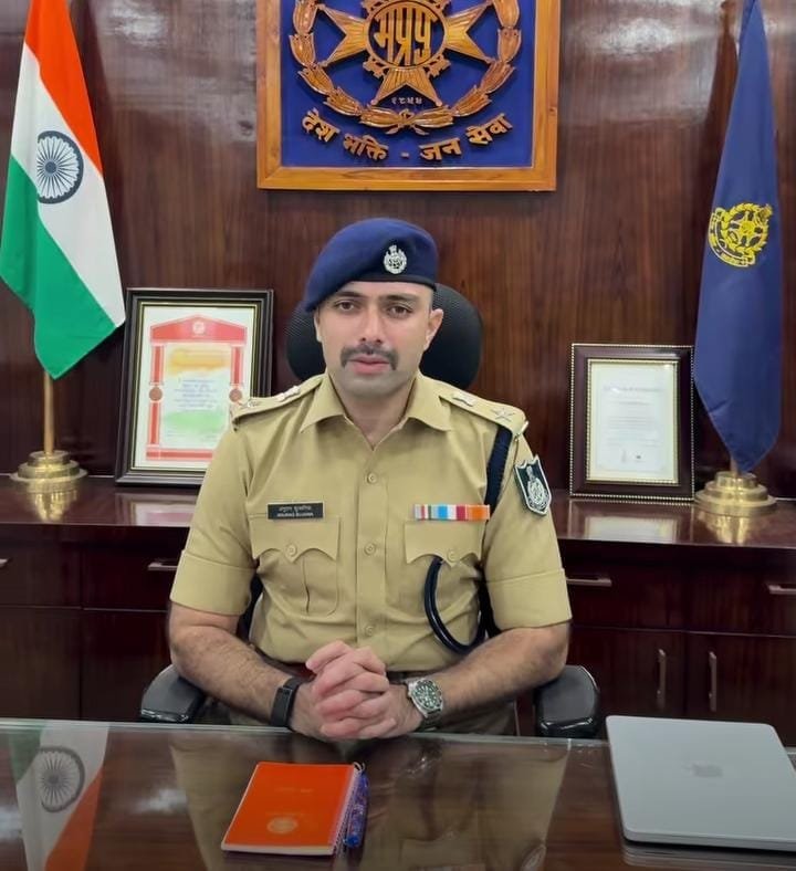 सागर में संदिग्ध जहरीली शराब से मौतों पर SP अनुराग सुजानिया फिर सवालों में, 2021 के मुरैना कांड की याद ताजा