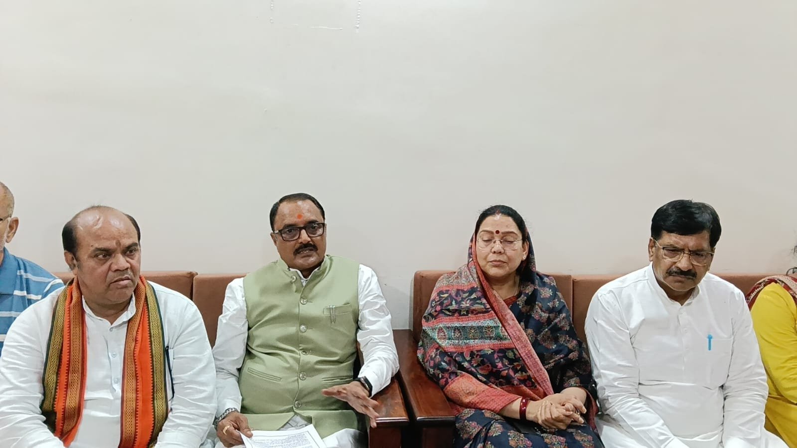 दतिया में 17 सितंबर से 17 अक्टूबर तक चलेगा सेवा संकल्प अभियान, मंत्री राकेश शुक्ला ने तैयारियों की समीक्षा की