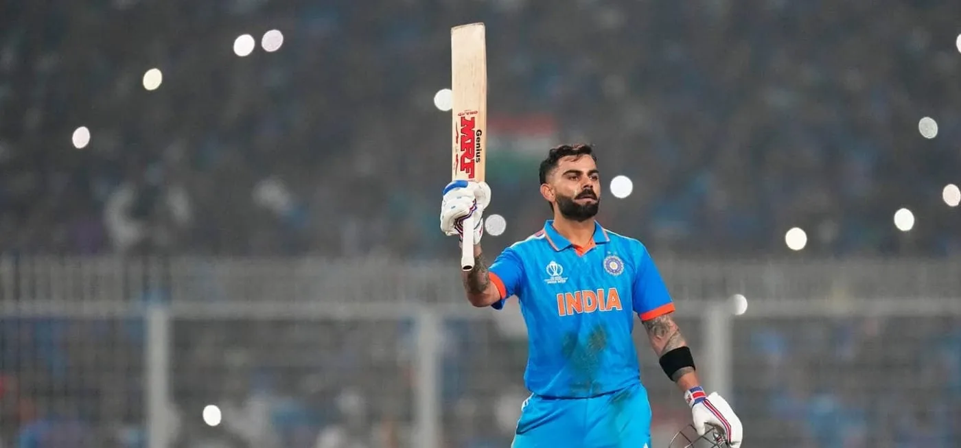 विराट कोहली ने रचा इतिहास, 15 हजार ODI रन पूरे कर सचिन तेंदुलकर का रिकॉर्ड तोड़ा