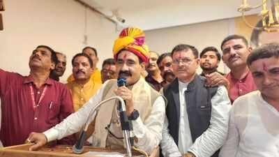 शिवपुरी में नरोत्तम मिश्रा का शायराना अंदाज, बोले- ‘ब्राह्मणों ने राज नहीं किया तो शोषण कैसे किया?’
