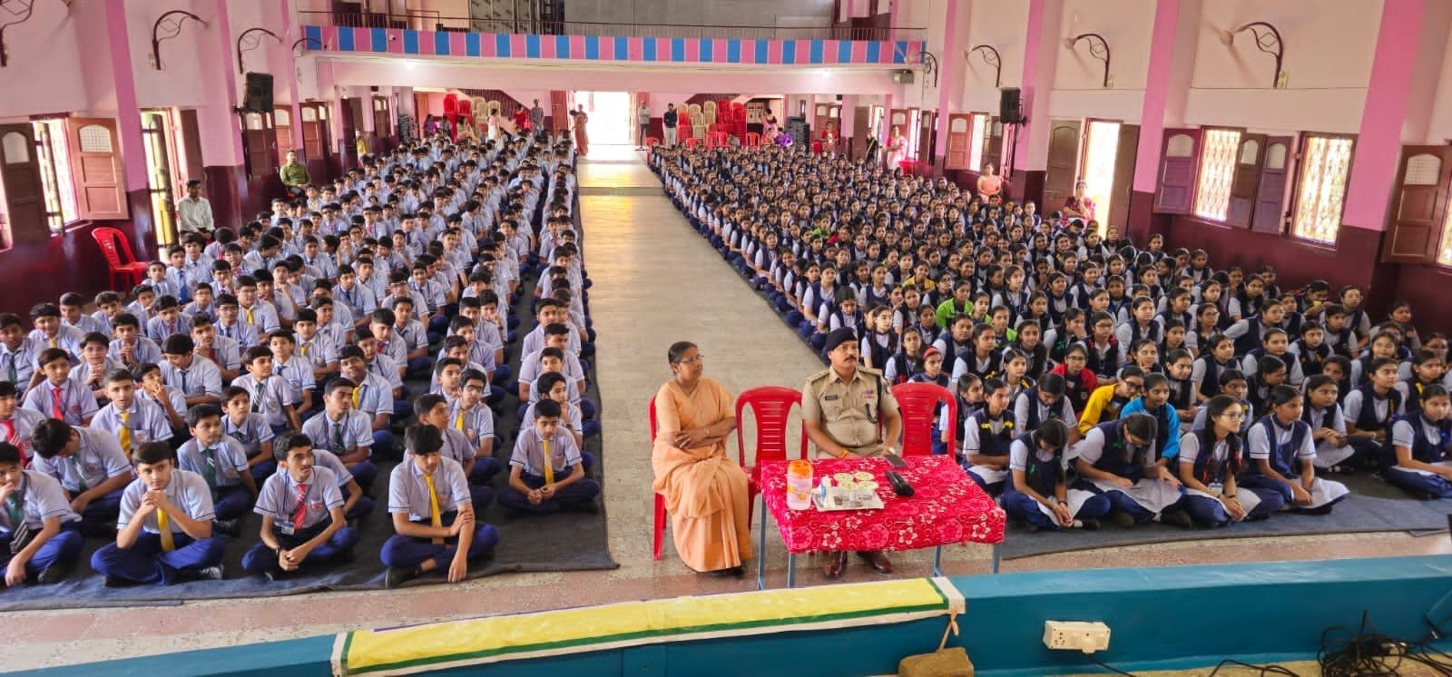 रतलाम में सड़क सुरक्षा को लेकर 10 दिवसीय अभियान, 900 छात्रों ने सीखे यातायात नियम