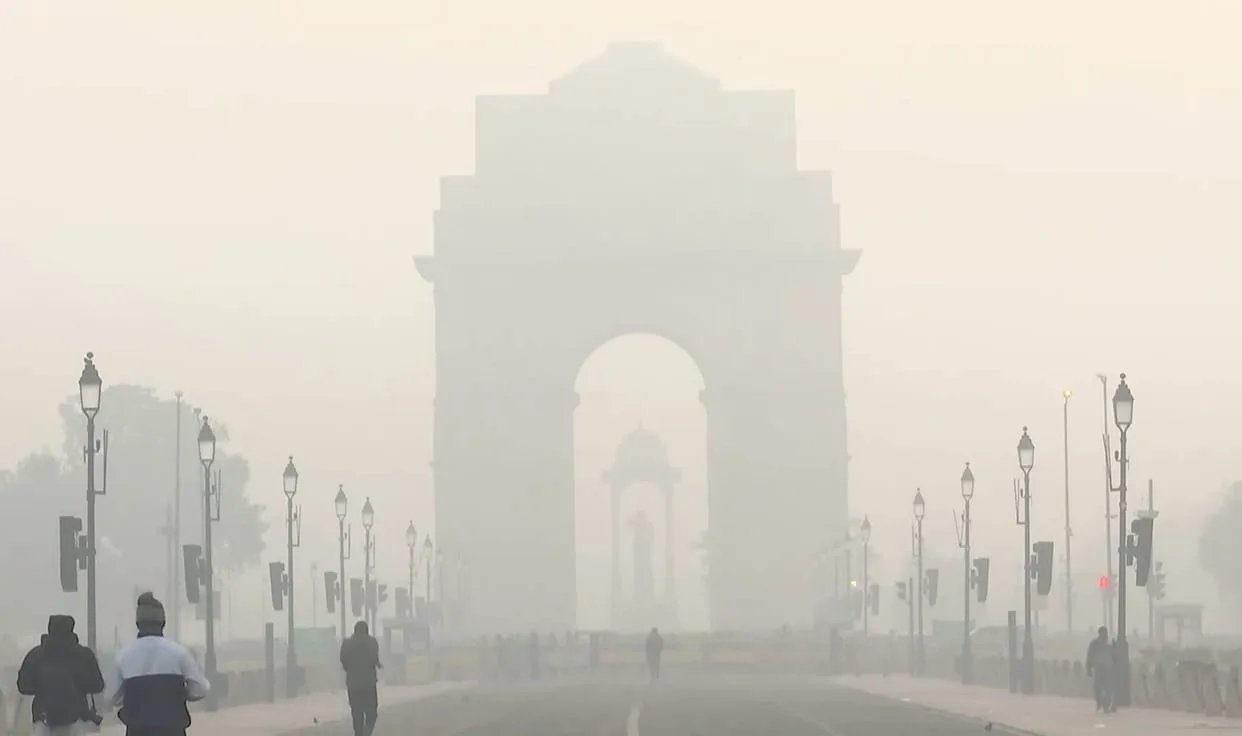 प्रदूषण घटाने की पहल: परिवर्तन योजना में LNG बस-ट्रक भी होंगे शामिल? जानें सरकार की तैयारी