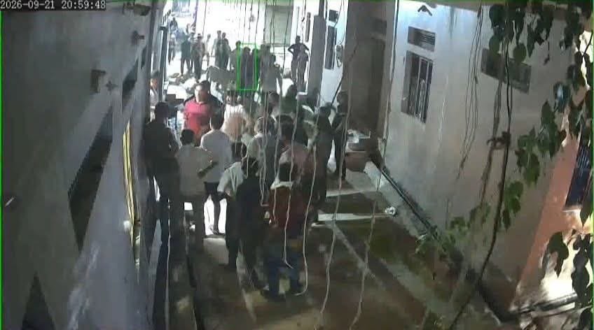 करैरा विधायक के घर हंगामे और वायरल वीडियो पर घमासान, समर्थकों ने पुलिस से मांगी कार्रवाई