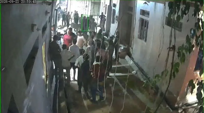 करैरा विधायक के घर हंगामे और वायरल वीडियो पर घमासान, समर्थकों ने पुलिस से मांगी कार्रवाई