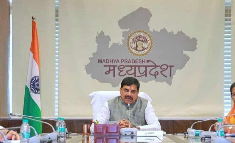 मोहन यादव से जुड़े जमीन सौदों पर रिपोर्ट, MP मीडिया की कवरेज पर उठे सवाल