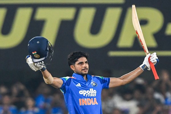 शुभमन गिल ने रचा इतिहास, 117 गेंदों में जड़ा वनडे का सबसे तेज दोहरा शतक