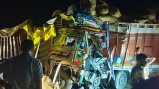 इंदौर के पास आगरा-मुंबई हाईवे पर भीषण हादसा, बेकाबू ट्रक ने कई वाहनों को मारी टक्कर