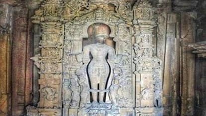 खजुराहो के जवारी मंदिर में भगवान विष्णु की खंडित प्रतिमा को मिलेगा सिर, ASI ने शुरू की बहाली प्रक्रिया