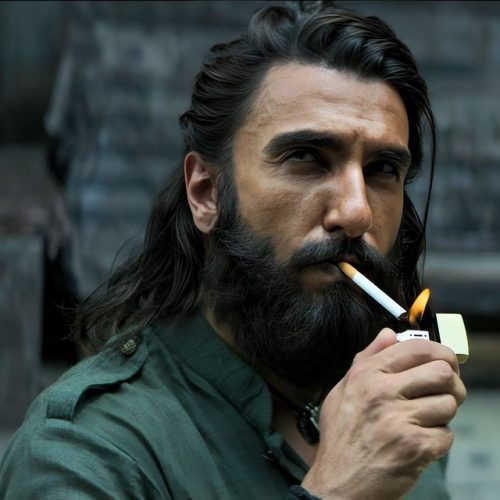 रणवीर सिंह की ‘धुरंधर’ मुश्किल में—मेजर मोहित शर्मा के परिवार ने कोर्ट का दरवाज़ा खटखटाया