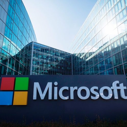 Microsoft AI Demand गिरा? Users अभी New AI Features को लेकर Confused हैं