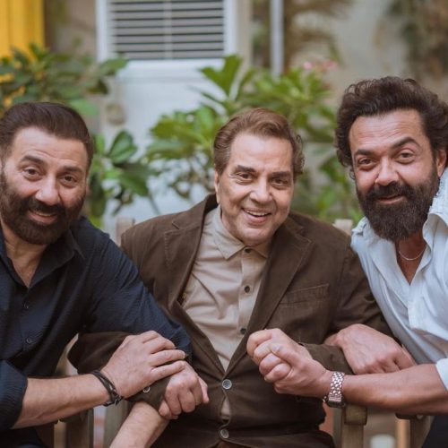 ‘Papa हमेशा मेरे साथ हैं’: धर्मेंद्र के Birthday पर Sunny Deol का Touching Message