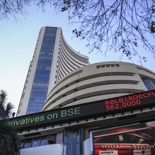 Equity Markets Down: क्या शुरू हो गई बड़ी करेक्शन? शुरुआती Trade में भारी गिरावट