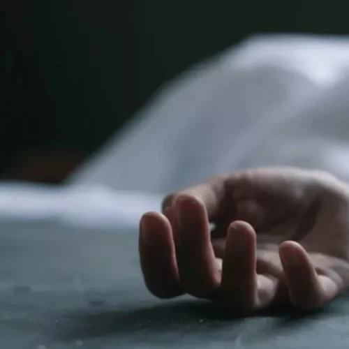 जबलपुर में सनसनीखेज मामला: तीन दिन पुराने शव के साथ मिला कार्तिक-अंजू नाम का टैटू, हत्या या हादसा? पुलिस जांच में जुटी