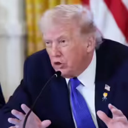 Trump Urges U.S. Oil Firms to Invest in Venezuela